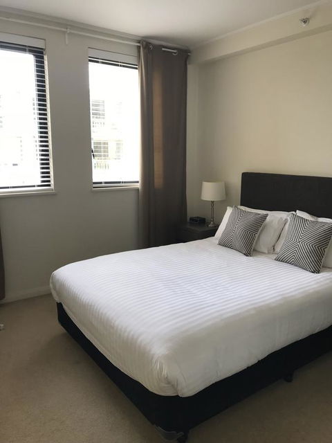 Wyndel Apartments - Apex North Sydney - Tourism Brisbane 13