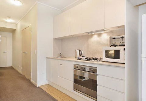 Wyndel Apartments - Apex North Sydney - Tourism Brisbane 12