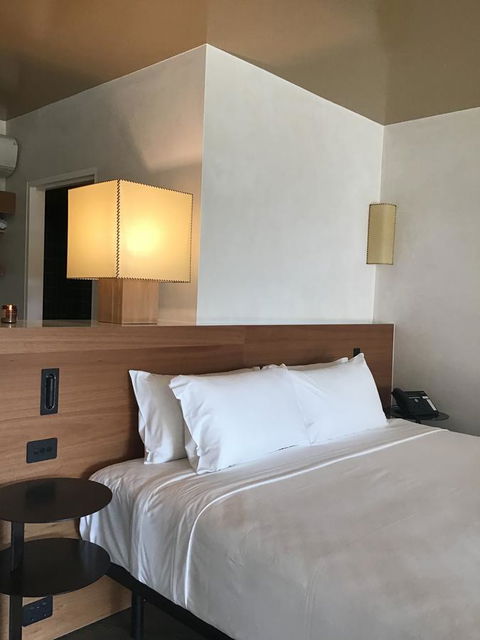 Beach Hotel Resort - Tourism Brisbane 23