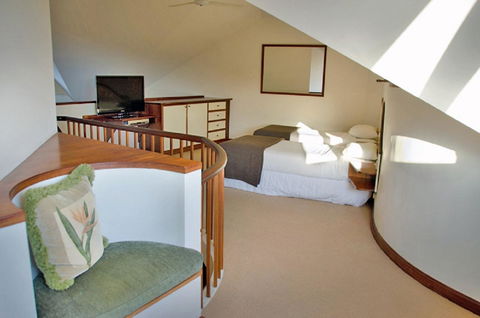 Beach Hotel Resort - Tourism Brisbane 28