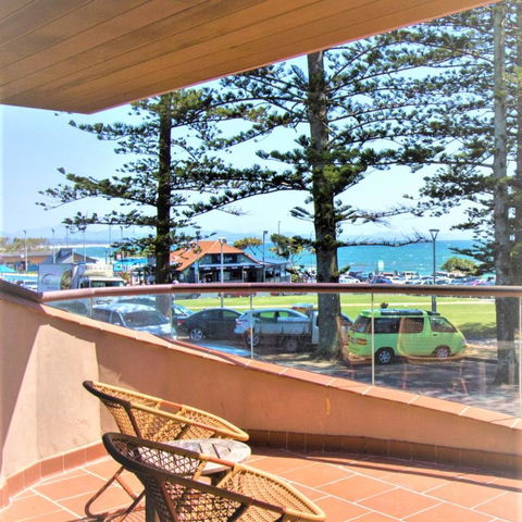 Beach Hotel Resort - Tourism Brisbane 18