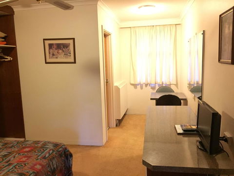 Cooma Motor Lodge Motel - Tourism Brisbane 23