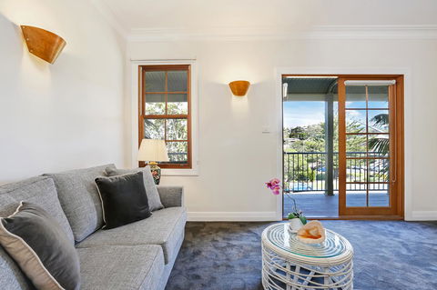 Bellevue Accommodation - Tourism Brisbane 3