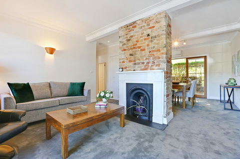 Bellevue Accommodation - Tourism Brisbane 11