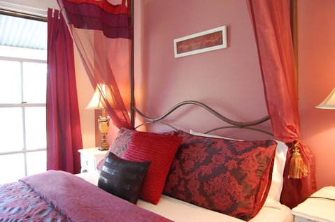 Cadair Cottages - Brisbane Tourism 5