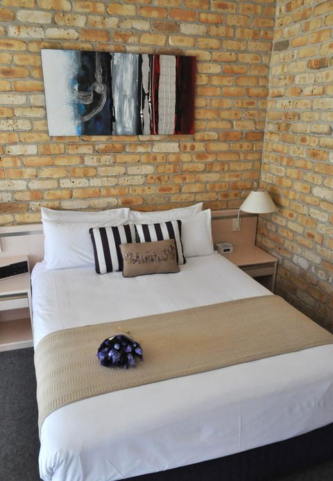 Mollymook Surfbeach Motel & Apartments - Tourism Brisbane 6
