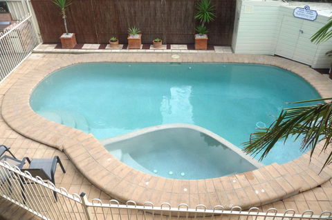 Mollymook Surfbeach Motel & Apartments - Tourism Brisbane 9