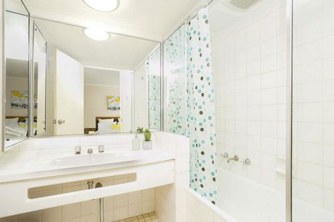 Paxsafe Sydney Hyde Park Budget Apartments - Tourism Brisbane 10