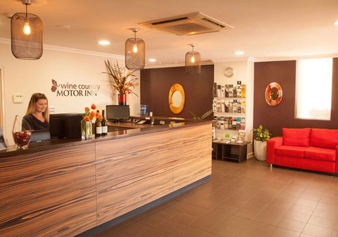 Wine Country Motor Inn - Tourism Brisbane 11