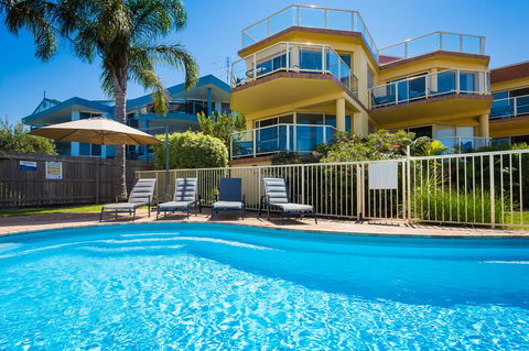 Baywatch Apartments Merimbula - Tourism Brisbane 10