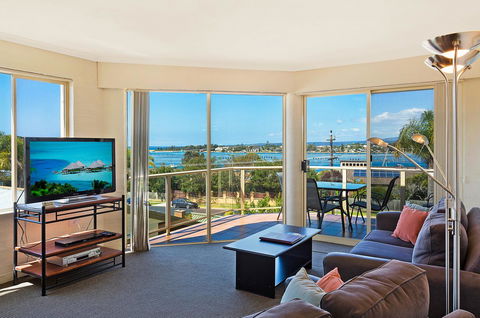 Baywatch Apartments Merimbula - Tourism Brisbane 20