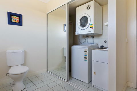 Baywatch Apartments Merimbula - Tourism Brisbane 17