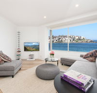 Right on Bondi - Tourism Brisbane