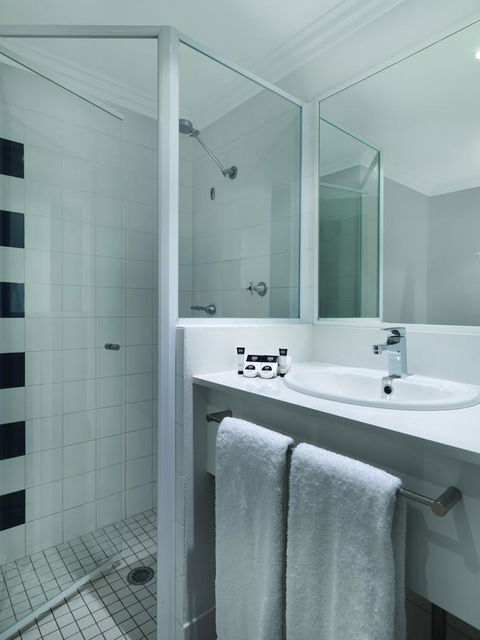 Ibis Styles Sydney Central - Tourism Brisbane 5