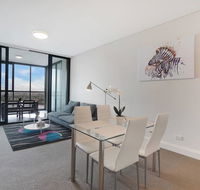 Cozy apartment with Water view plus Winter garden - Tourism Brisbane