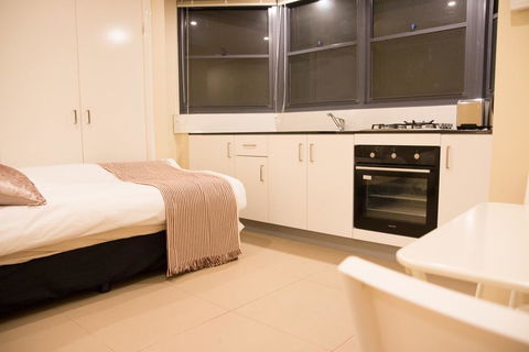 T&M HOUSE - Brisbane 4u 7