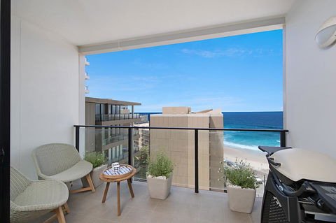 Arena Luxury Beachfront Apartment - Tourism Brisbane 14