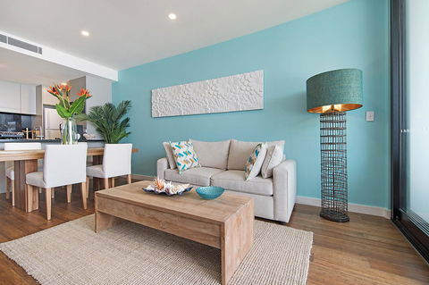 Arena Luxury Beachfront Apartment - Tourism Brisbane 37