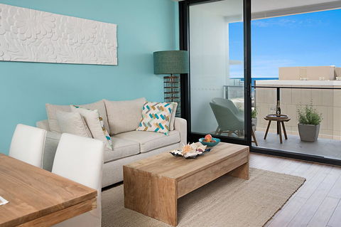 Arena Luxury Beachfront Apartment - Tourism Brisbane 44