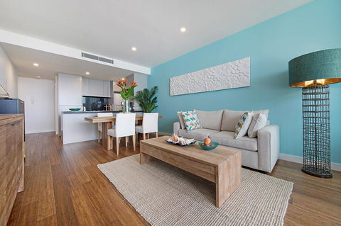 Arena Luxury Beachfront Apartment - Tourism Brisbane 41