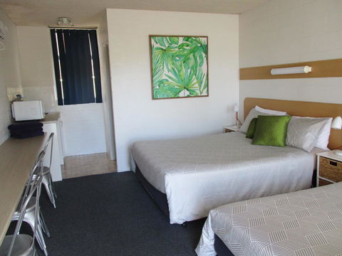 South Seas Motel - Tourism Brisbane 1