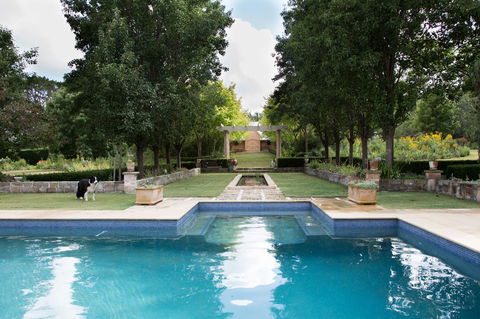 Chanticleer Gardens Barn Cottage With A Pool - Tourism Brisbane 15