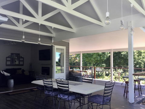 Chanticleer Gardens Barn Cottage With A Pool - Tourism Brisbane 11