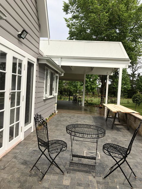 Chanticleer Gardens Barn Cottage With A Pool - Tourism Brisbane 25