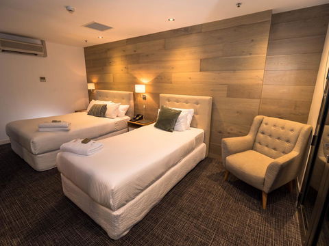 Crown Hotel Surry Hills - Brisbane Tourism 9