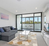 Stylish and Neat two bed apartment in Wentworth Point - Tourism Brisbane