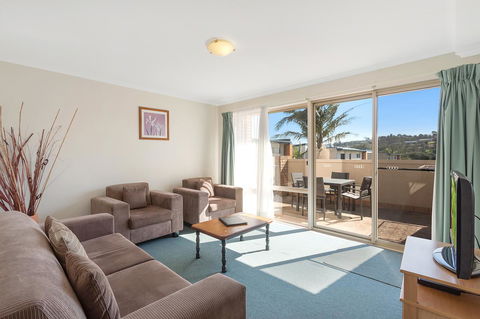 Black Dolphin Resort Motel & Apartments - Tourism Brisbane 1