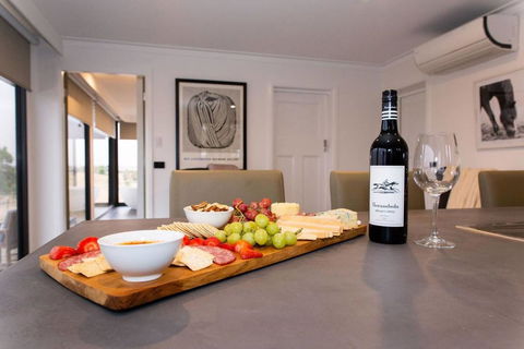 Belisi Farmstay Cottage - Tourism Brisbane 8