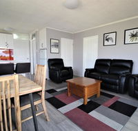 Beachfront 3 25 Willow Street - Brisbane Tourism