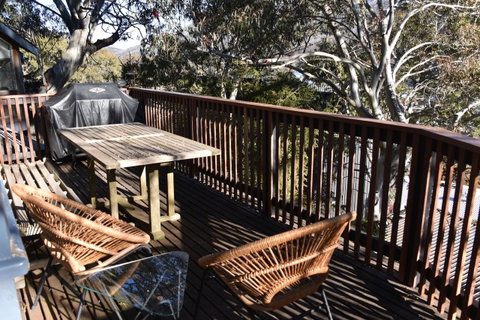 Pure Chalet Thredbo - Brisbane Tourism 1