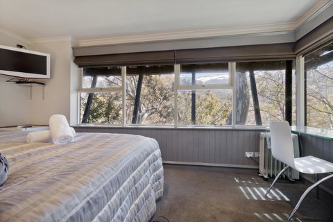 Pure Chalet Thredbo - Brisbane Tourism 28