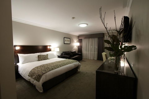 Carlyle Suites & Apartments - Tourism Brisbane 3