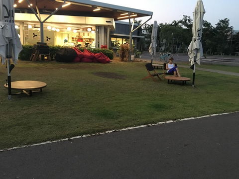 Nightcliff Foreshore Getaway - McKay Gardens - Tourism Brisbane 22