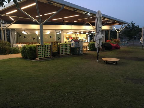 Nightcliff Foreshore Getaway - McKay Gardens - Tourism Brisbane 23