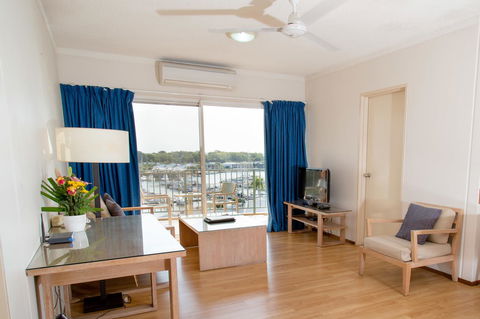 Cullen Bay Resorts - Brisbane Tourism 2