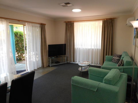 Beaches Serviced Apartments - Brisbane Tourism 27