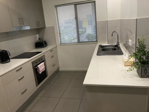 Darwin-Ocean Views, Tropical Getaway, Pool & Aircon - Tourism Brisbane 10