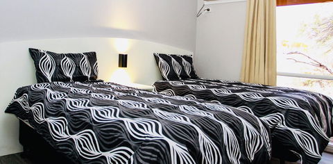 Erldunda Desert Oaks Resort - Tourism Brisbane 2