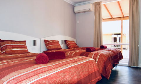 Erldunda Desert Oaks Resort - Tourism Brisbane 12