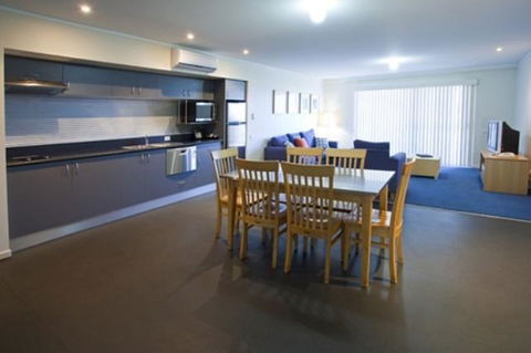 Corrigans Cove - Tourism Brisbane 5