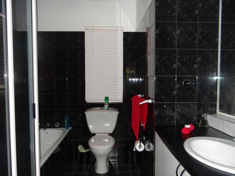 DARWIN'S SHADY ACRES RETREAT - Tourism Brisbane 33