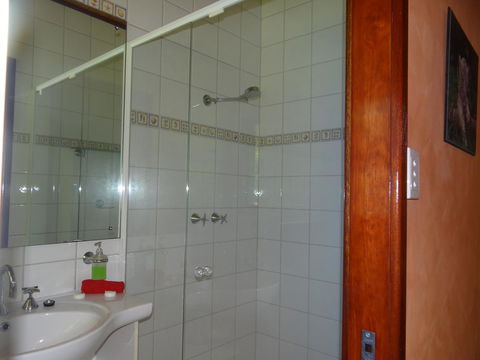 DARWIN'S SHADY ACRES RETREAT - Tourism Brisbane 40