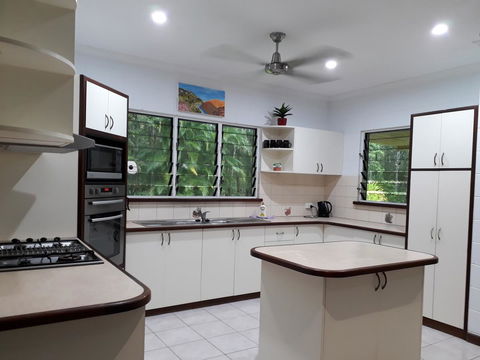 DARWIN'S SHADY ACRES RETREAT - Tourism Brisbane 23