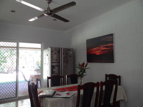 DARWIN'S SHADY ACRES RETREAT - Tourism Brisbane 25