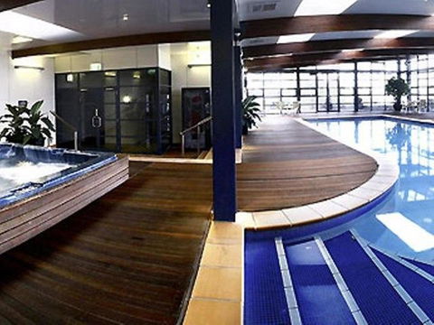Novotel Canberra - Brisbane Tourism 13
