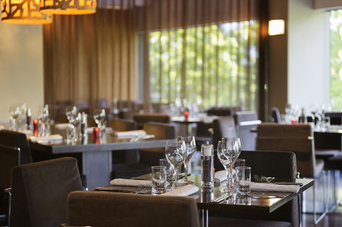 Novotel Canberra - Brisbane Tourism 12